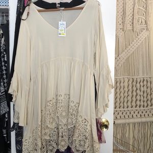 Tunic with lace detail